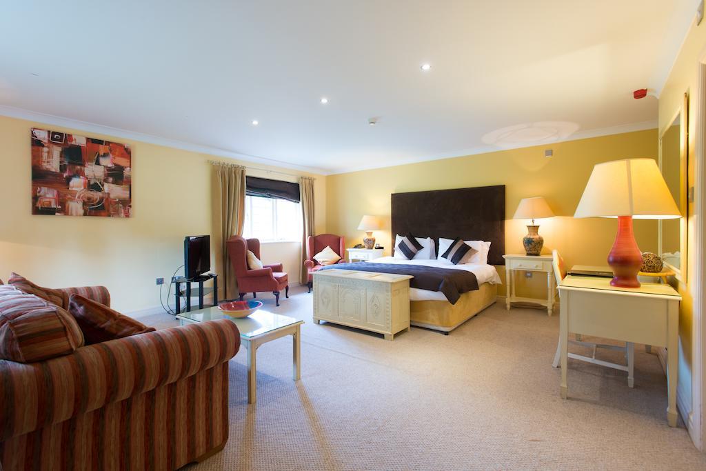Cwrt Bleddyn Hotel & Spa Usk Exterior photo