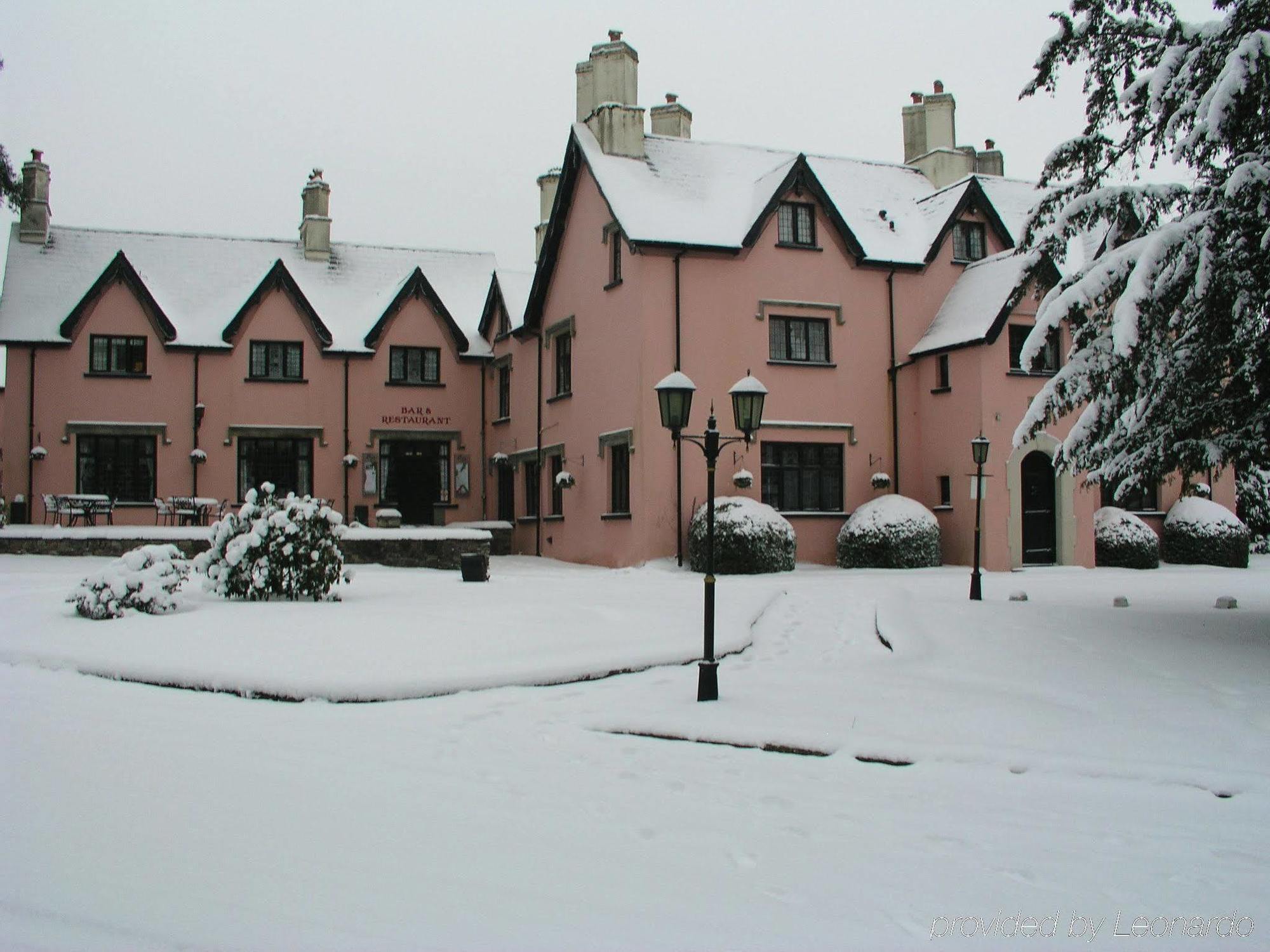 Cwrt Bleddyn Hotel & Spa Usk Exterior photo